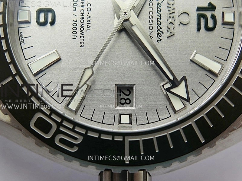 Planet Ocean 600M 43.5mm Green Ceramic Bezel SS VSF 1:1 Best Edition Silver Dial on Green Rubber Strap A8900